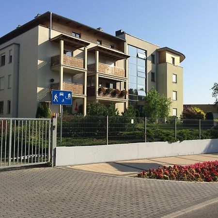 Apartament Pod Sosnami Ustka Luaran gambar